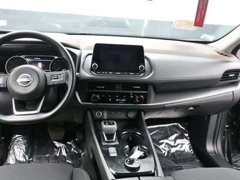 Used 2023 Nissan Rogue S AWD/4WD image 22