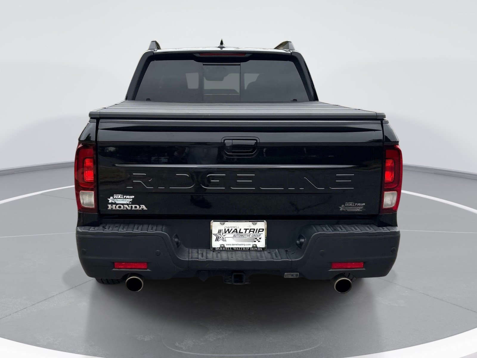 Used 2025 Honda Ridgeline Black Edition image 7