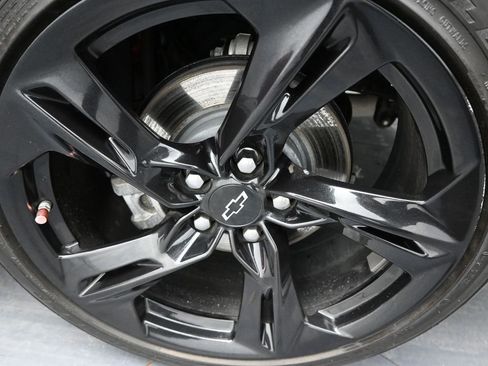 Used 2020 Chevrolet Camaro LT image 44