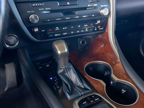 Used 2018 Lexus RX 350L AWD image 27