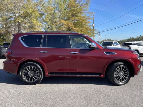 Used 2024 Nissan Armada Platinum w/ Captain's Chairs Package image 2