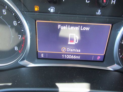 Used 2020 GMC Acadia SLT w/ LPO, Floor Liner Package image 31