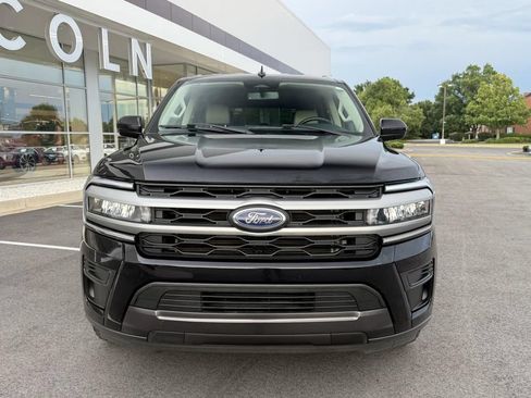 Used 2024 Ford Expedition XLT RWD image 5