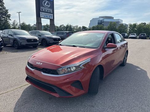 Used 2022 Kia Forte LXS FWD image 15
