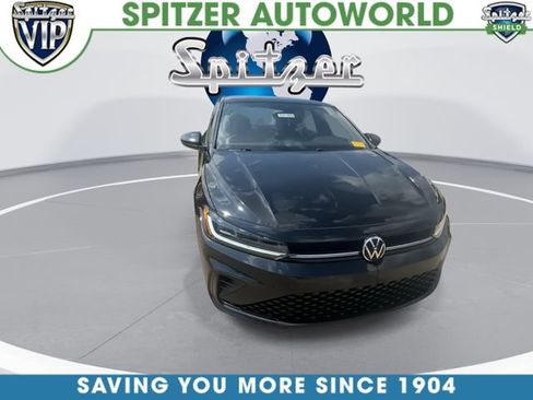 Used 2025 Volkswagen Jetta Sport FWD image 3