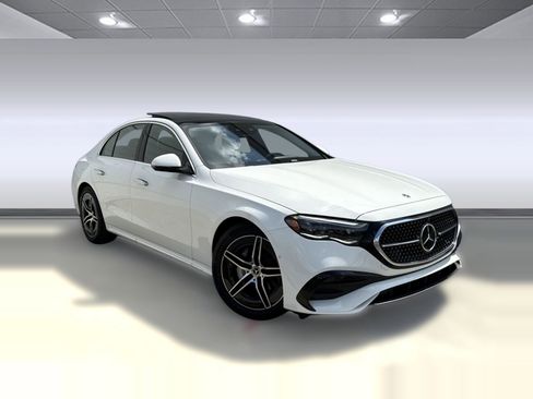 New 2025 Mercedes-Benz E 350 4MATIC Sedan image 6