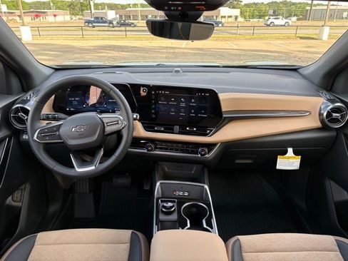 New 2026 Chevrolet Equinox ACTIV FWD image 13