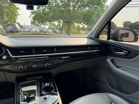 Used 2018 Audi Q7 3.0T Premium Plus AWD/4WD image 17