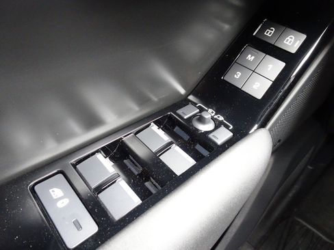 New 2026 Land Rover Range Rover Velar S image 29