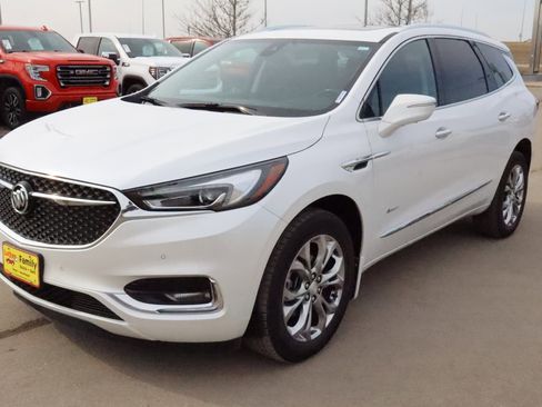Certified 2021 Buick Enclave Avenir w/ Avenir Technology Package image 3
