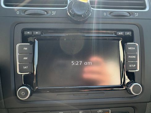 Used 2012 Volkswagen GTI 4-Door FWD image 31