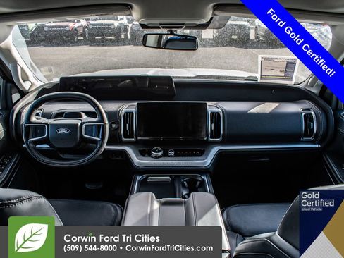 Used 2025 Ford Expedition Max Platinum image 24