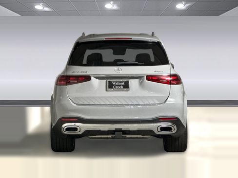 Certified 2025 Mercedes-Benz GLS 450 4MATIC image 9