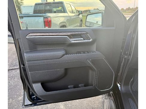 New 2026 GMC Sierra 1500 SLE w/ Preferred Package AWD/4WD image 10