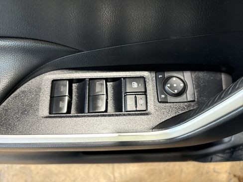 Used 2022 Toyota RAV4 XLE Premium AWD/4WD image 13