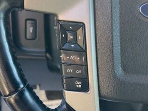 Used 2017 Ford Expedition EL Limited image 12