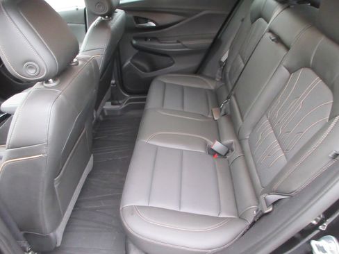 Certified 2024 Buick Envista Avenir FWD image 13