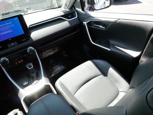 Used 2024 Toyota RAV4 Limited w/ Weather Package AWD/4WD image 11