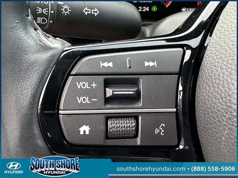 Used 2025 Honda CR-V EX-L image 22