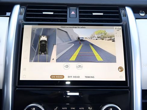 New 2026 Land Rover Discovery S AWD/4WD image 23