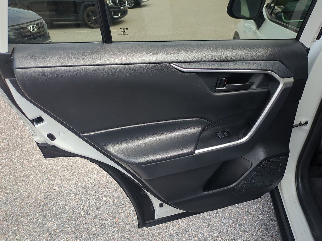 Used 2024 Toyota RAV4 LE FWD image 26