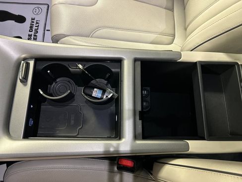 Used 2023 Hyundai Palisade Limited w/ Cargo Package FWD image 19