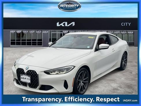 Used 2023 BMW 430i xDrive Coupe w/ Premium Package image 4