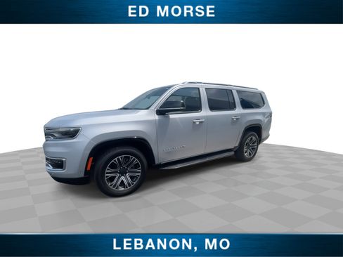 Used 2024 Jeep Wagoneer L Series II w/ Flexible Seating Group AWD/4WD image 4
