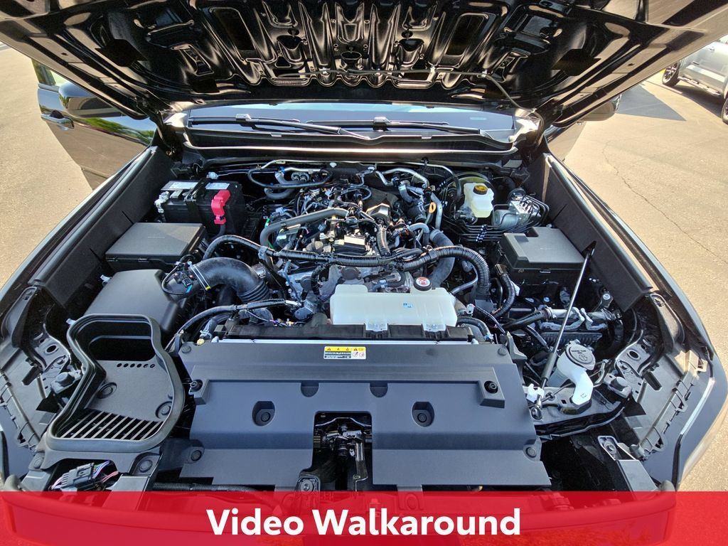 Certified 2025 Toyota Tacoma TRD Sport AWD/4WD image 32