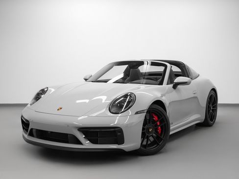Used 2022 Porsche 911 Targa 4 GTS image 6