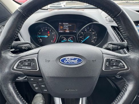 Used 2018 Ford Escape Titanium image 21
