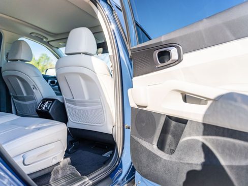 New 2026 Kia Sorento S w/ S Panoramic Sunroof Package image 9