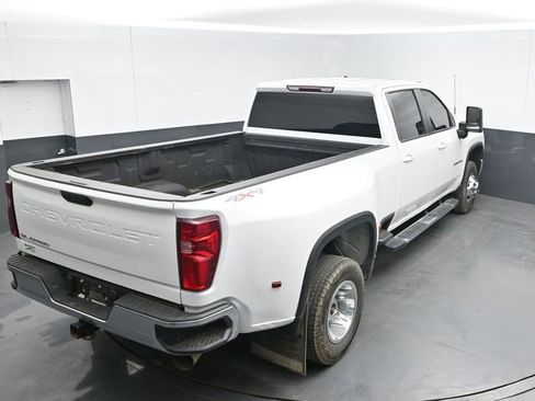 Used 2023 Chevrolet Silverado 3500 LT AWD/4WD image 35