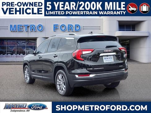 Used 2023 GMC Terrain SLT image 6