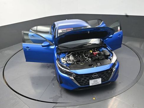 Used 2024 Nissan Sentra SV FWD image 31