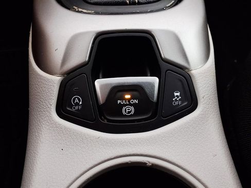 Used 2018 Jeep Compass Latitude w/ Popular Equipment Group FWD image 21
