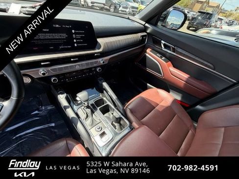 Certified 2023 Kia Telluride EX w/ EX Captain's Chair Package FWD image 13