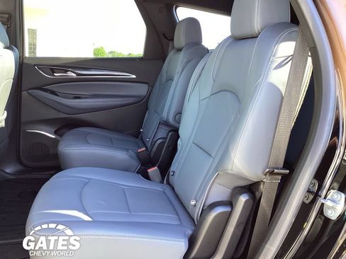 Used 2023 Buick Enclave Essence w/ Experience Buick Package AWD/4WD image 15