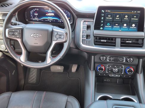 Certified 2022 Chevrolet Suburban RST w/ Sport Performance Package image 18