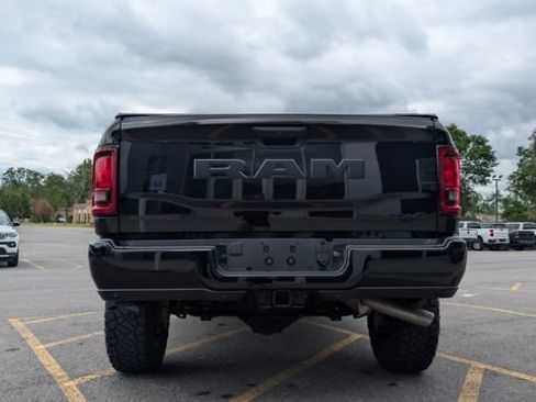 Used 2026 RAM 2500 Big Horn AWD/4WD image 6