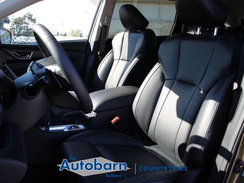 Certified 2025 Subaru Ascent Touring AWD/4WD image 10