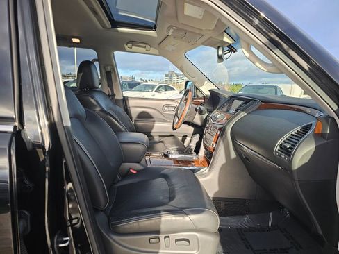 Used 2019 INFINITI QX80 Luxe w/ All-Season Package image 11
