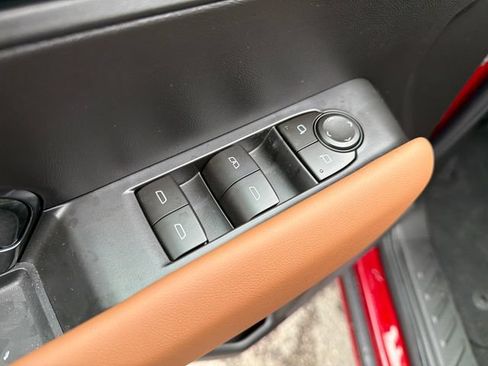 New 2026 GMC Canyon AT4 w/ Technology Plus Package AWD/4WD image 18