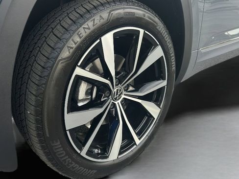 New 2026 Volkswagen Atlas SEL Premium R-Line AWD/4WD image 34