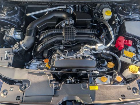 Used 2025 Subaru Impreza 2.0i image 9