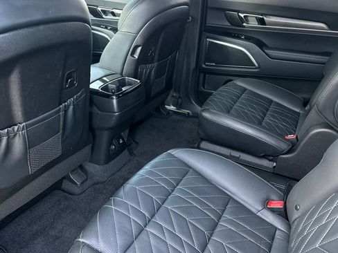 Used 2024 Kia Telluride SX Prestige X-Line image 11