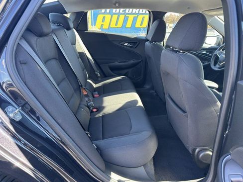 Used 2023 Chevrolet Malibu RS image 16