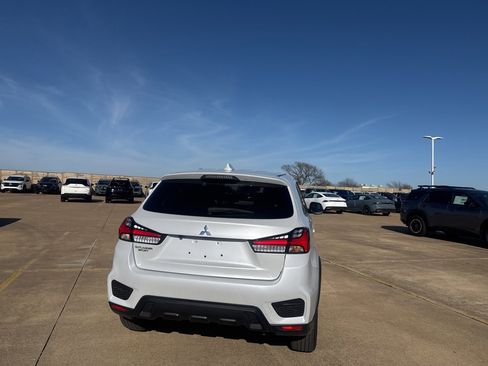 Used 2024 Mitsubishi Outlander Sport ES image 17
