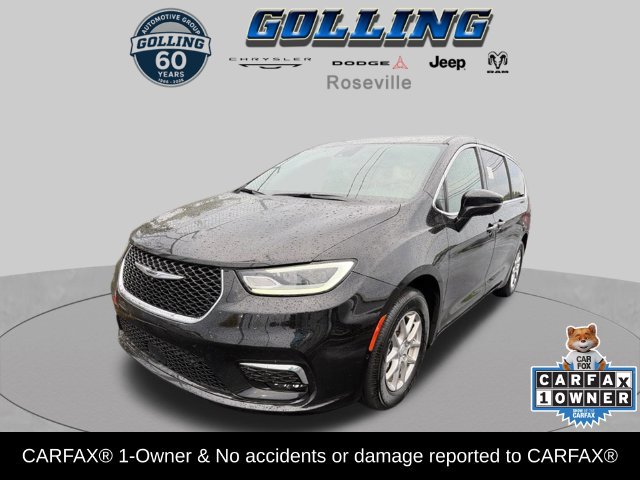 Used 2026 Chrysler Pacifica Select FWD image 1