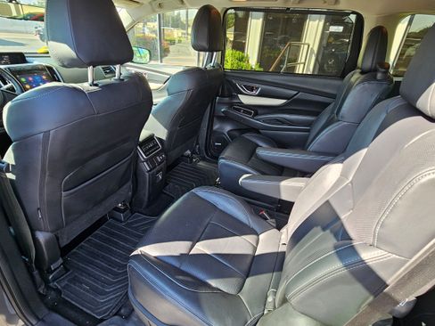 Used 2019 Subaru Ascent Limited w/ Popular Package #3 AWD/4WD image 18